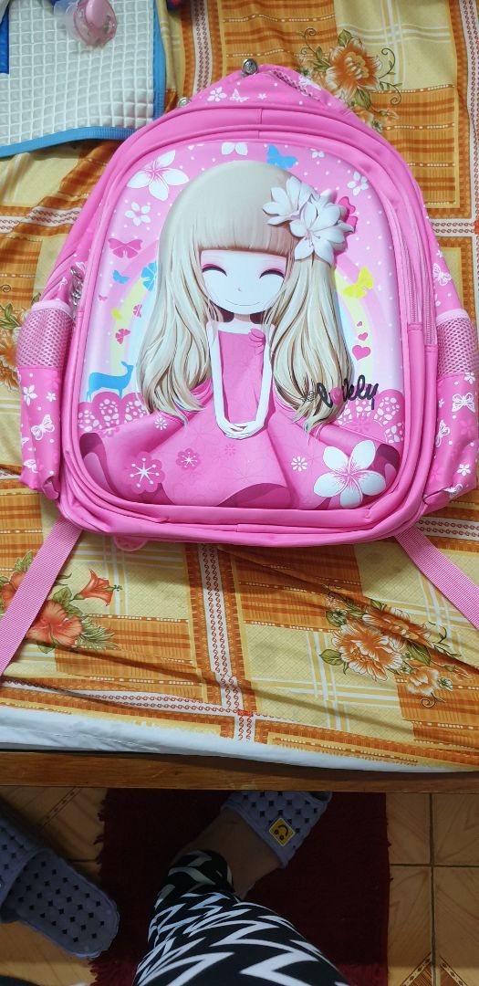 sản phẩm y như hình, mẫu mã đẹp, cặp nhìn chắc chắn, tiki now giao hàng nhanh, đóng gói kỹ.