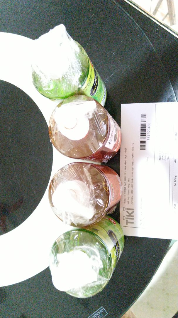 SP giống mô tả, mùi thơm và rửa tay rất sạch. SP có giá rất dễ chịu. Đóng gói rất cẩn thận, giao hàng nhanh.