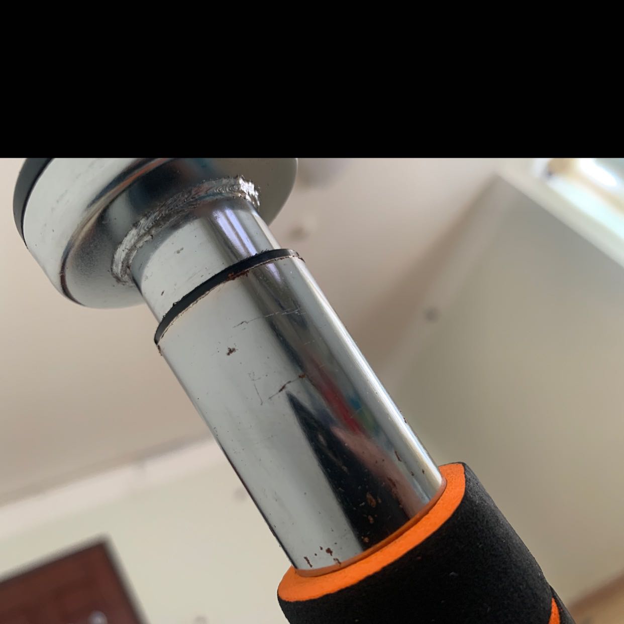 Hàng cũ. Co dấu hiệu rỉ sét