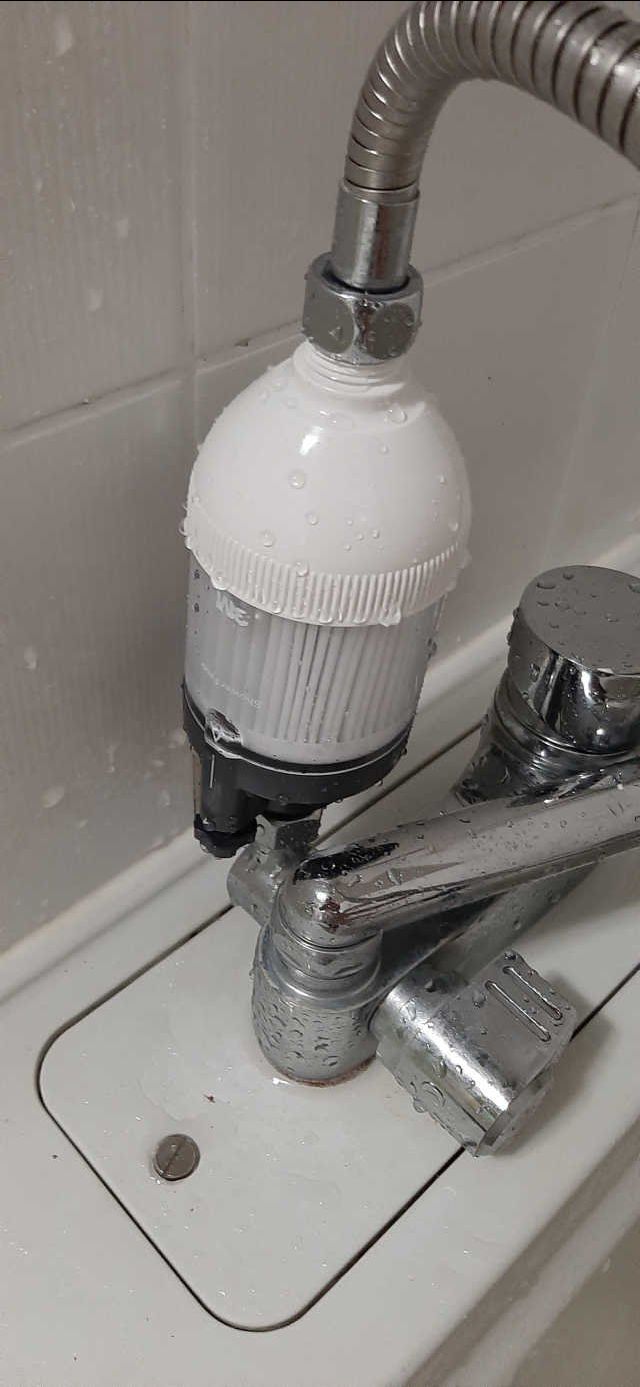 tháo lắp đơn giản, có bà chị giới thiệu nên mua về dùng thử, nhìn đẹp và chắc chắn, xài một thời gian sẽ review thêm nè. tháo lắp đơn giản, có bà chị giới thiệu nên mua về dùng thử, nhìn đẹp và chắc chắn, xài một thời gian sẽ review thêm nè.