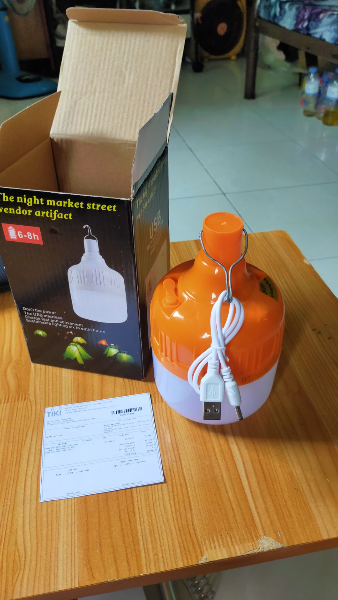 Thích vì: 
1. Đóng gói rất đẹp như một hộp quà tặng, gọn gàng hơn cách đóng gói của *** và *** và Sendo,
2. Phiếu gửi hàng kèm theo rất chi tiết và dễ xác nhận thông tin đơn hàng,
3. Số lượng đầy đủ.

Về Chất lượng thì chưa biết có đúng 100W hay không (không biết cách đo) nhưng thấy độ sáng chỉ bằng khoảng bóng đèn 30W vì cá nhân đã xài qua loại bóng đèn USB tích điện này!
Trân trọng!