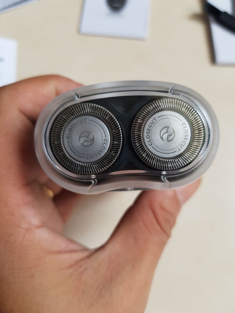 Máy đẹp, nhỏ gọn, pin rời nên khi nào cần dùng thì gắn pin vào thôi. Máy chạy êm, đã đi thử vài đường trên tay và thấy ổn.