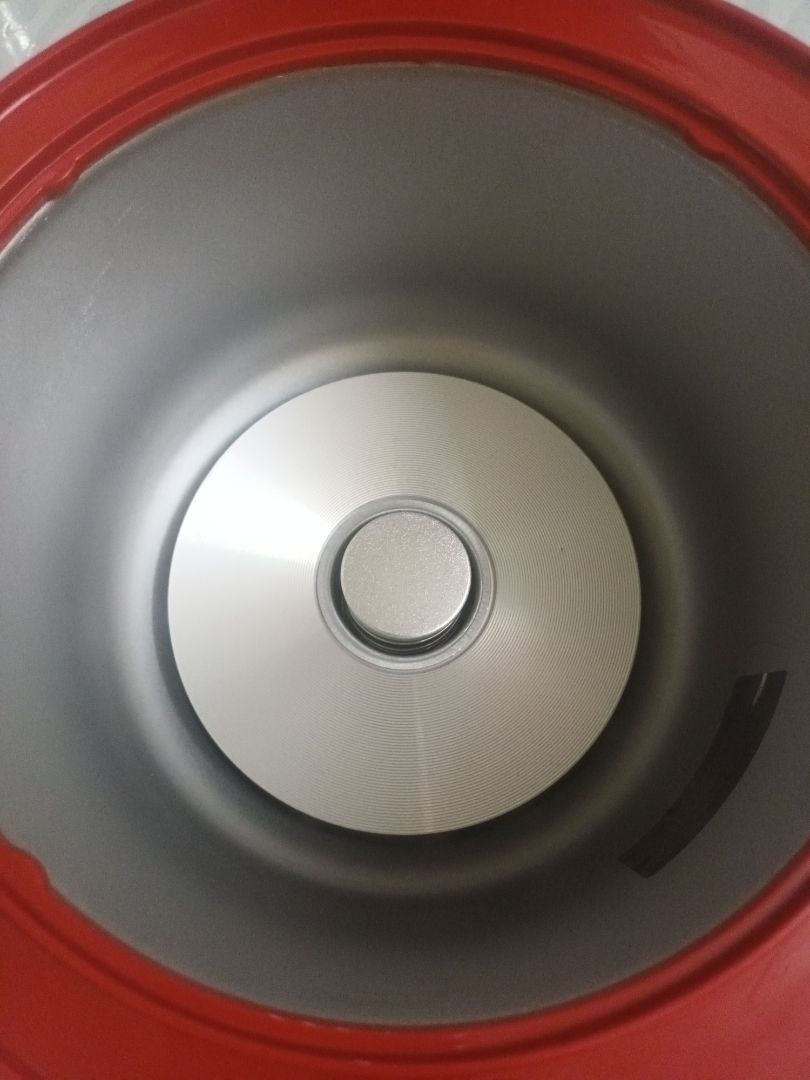 giao hang nhanh , shipber nhiet tinh ho tro , nha ban uy tin , noi com dep nhu trong anh , noi nhin de thuong va nho gon vua du 2n an , thank you Tiki.