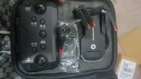 Sản phẩm tốt nên mua. Bay ổn định dễ bay động cơ mạnh so với các dòng trong tầm giá. Có cảm biến va chạm nên bay rất ổn không sợ va chạm. Shop đóng gói cẩn thận. Nên mua nha mn