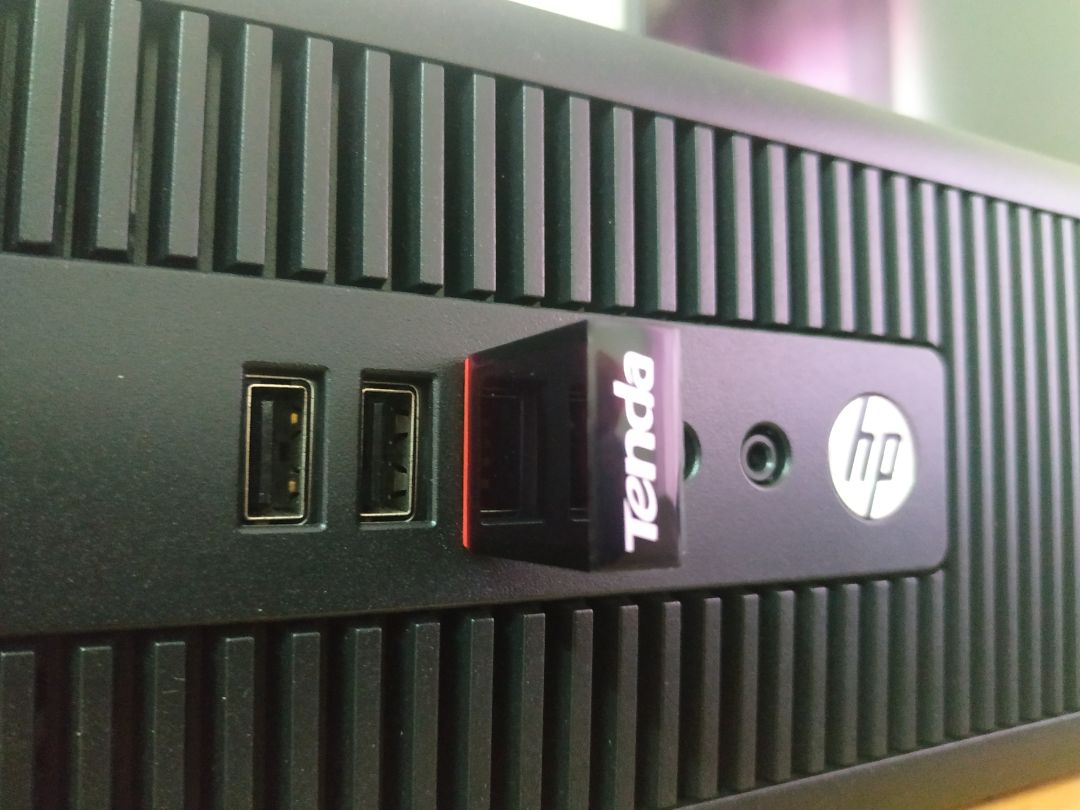 Hàng Hãng chất Lượng tốt, Thiết kế đẹp vả bao và sản phẩm, Phối màu  rất nổi đặc biệt Logo tenda. Tiki giao hàng nhanh, chuyên nghiệp, Rất Yên tâm mua tại nơi đây vì đã lựa chọn nhà cung cấp đảm bảo hơn các trang TMDT khác.