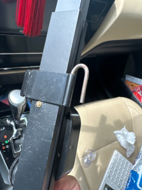 Sản phẩm nham nhở. Cũ, trầy xước, không đúng với quảng cáo. Shop bán hàng *** đảo