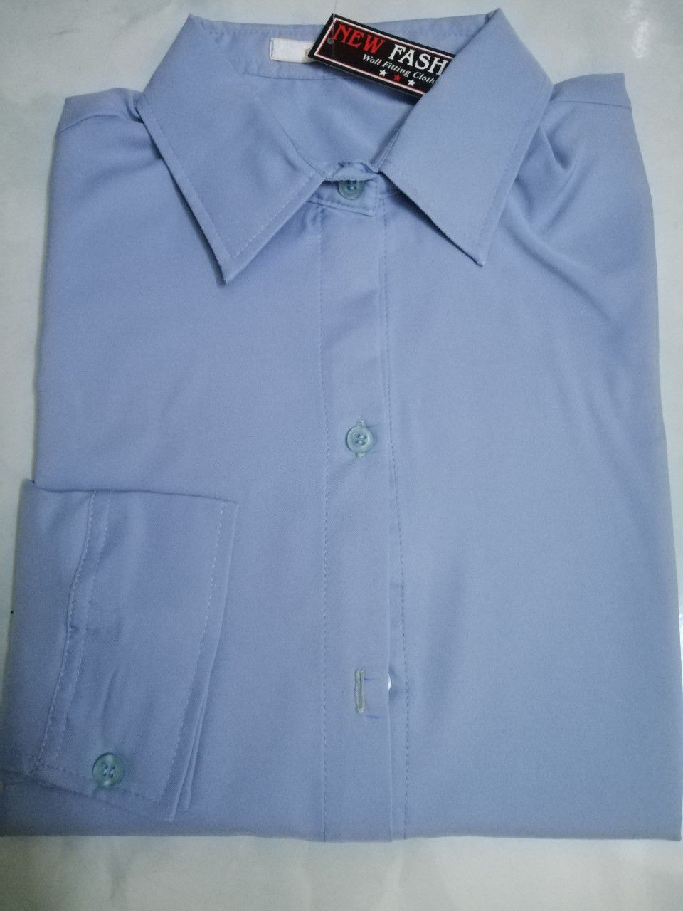 Áo màu rất đẹp, rất ưng ý, sản phẩm vải mịn, mặc mát và rất đẹp