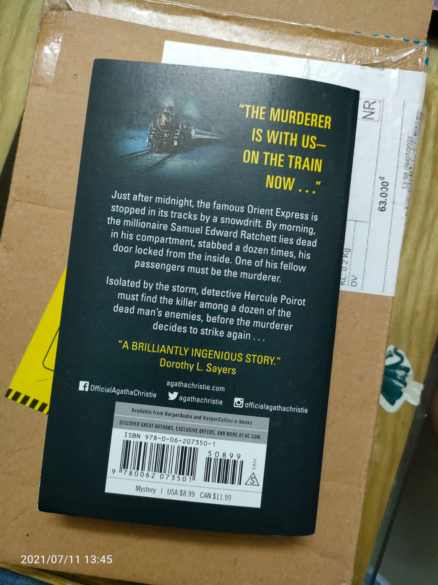 Sách nhỏ gọn, đọc rất cuốn. Mua của tiki giá hợp lý mà chất lượng sách tốt, mình khá hài lòng quyển này