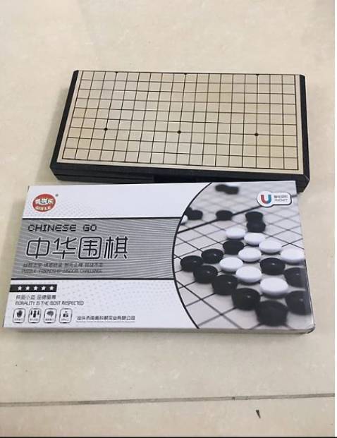 không biết chơi cờ vây, toàn chơi cờ caro thôi kkk. hàng chuẩn giống hình shop đăng