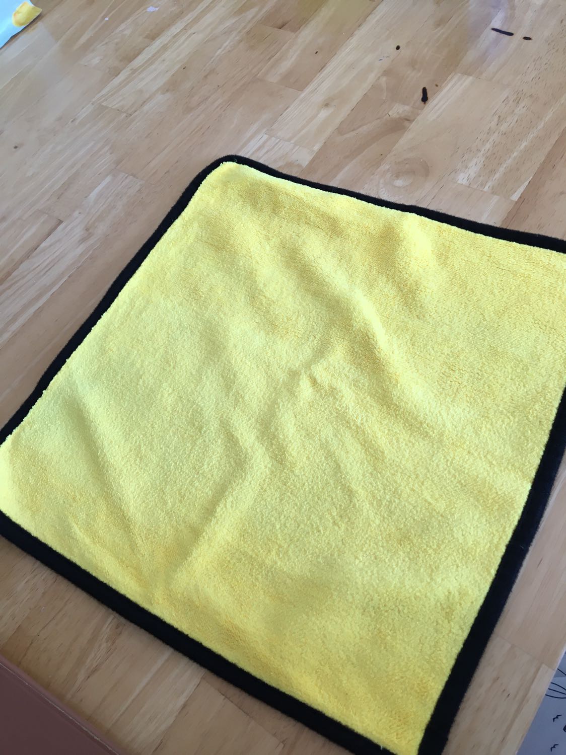 Hàng đúng mô tả. Chất liệu khăn mịn, gia công tốt.