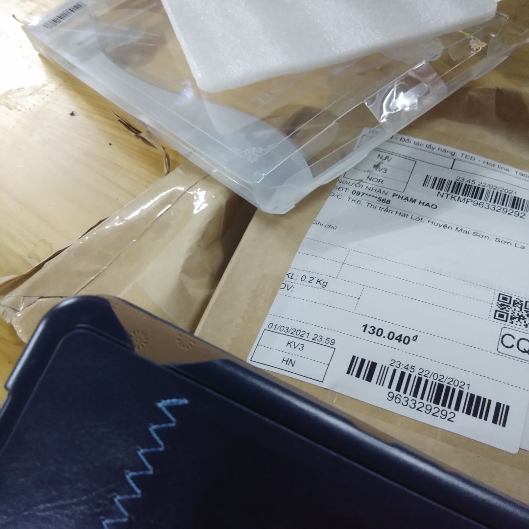 thất vọng.  hàng hóa đóng gói vận chuyển đến tay người mua là đây.  làm gì để đổi trả nhỉ? thất vọng.  hàng hóa đóng gói vận chuyển đến tay người mua là đây.  làm gì để đổi trả nhỉ?