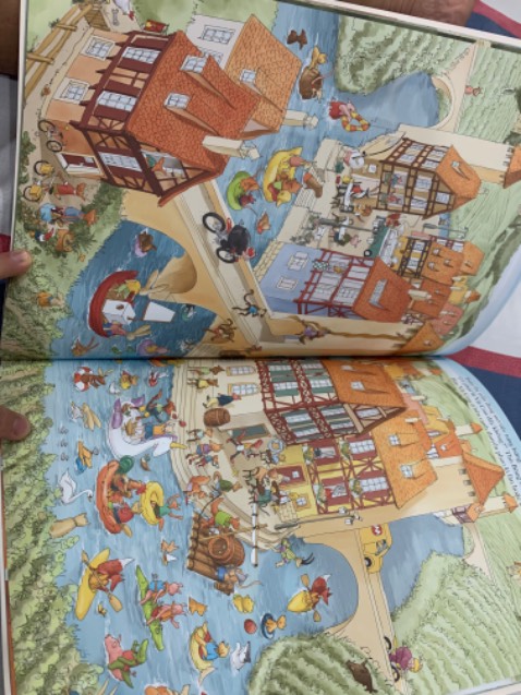 Sách hay, hình minh hoạ rất đẹp. Bé nhà mình thích lắm