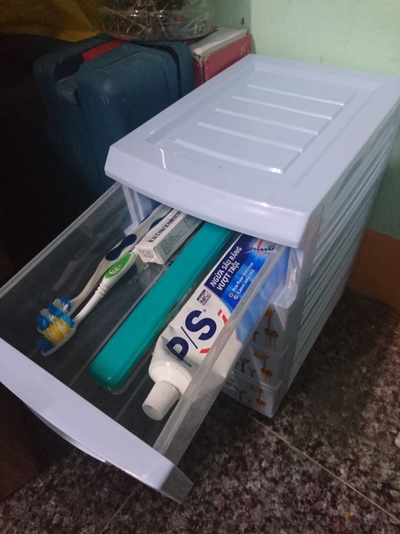 nói chung cũng được dùng đựng thuốc các vật dụng nhỏ, viết, bút chì, điện thoại, ok