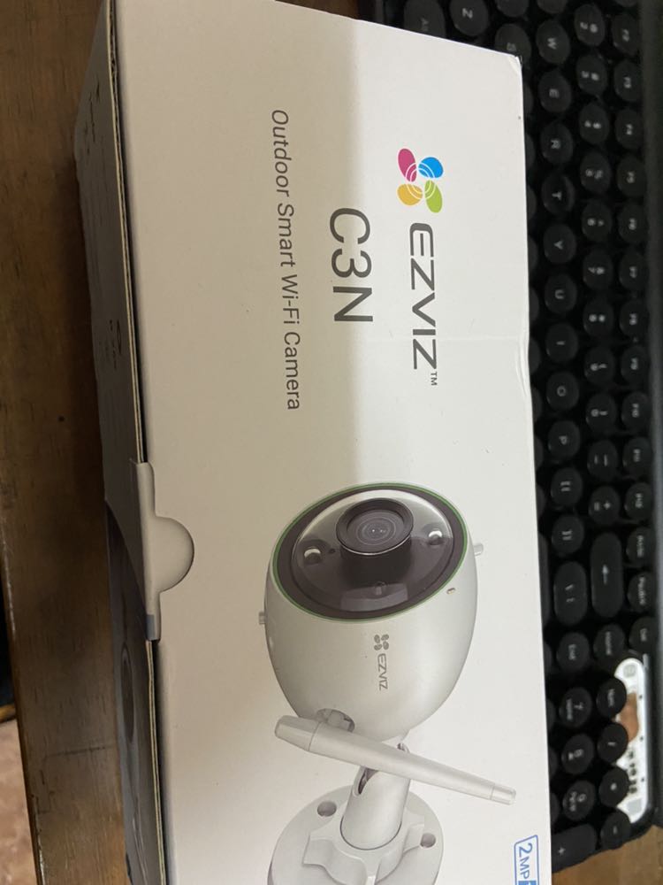 Shop đóng gói rất kỹ, hàng đầy đủ. Camera chạy ổn định.