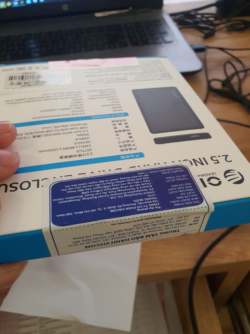 Hàng đã bị xé niêm phong ??? Giao trễ, sản phẩm có vấn đề ???
1 box bị xé niêm phong và dán lại ???  thật khó để suy nghĩ tích cực chất lượng sản phẩm ??? 
tiki có trách nhiệm về vấn đề này k ??? Hàng đã bị xé niêm phong ??? Giao trễ, sản phẩm có vấn đề ???
1 box bị xé niêm phong và dán lại ???  thật khó để suy nghĩ tích cực chất lượng sản phẩm ??? 
tiki có trách nhiệm về vấn đề này k ???