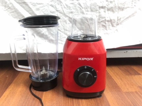 Mình nhận dk hàng rồi ,máy xay rất khoẻ
Có chế độ tự ngắt khi quá tải rất an toàn
Nên mua nha