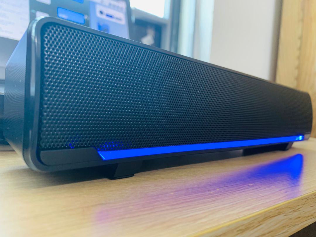 Shop đóng gói cẩn thận, giao hàng nhanh. Loa nghe to rõ, thiết kế hiện đại và chắc chắn. Âm thanh bass và treble đều ngon so với tầm giá. Biết thế mua sớm hơn. hihi