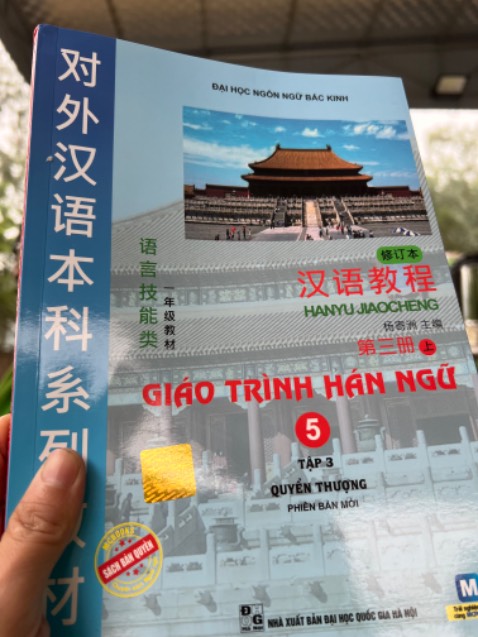 Sách đẹp, in ấn rõ ràng, mực nét, đóng gói vận chuyển kỹ càng