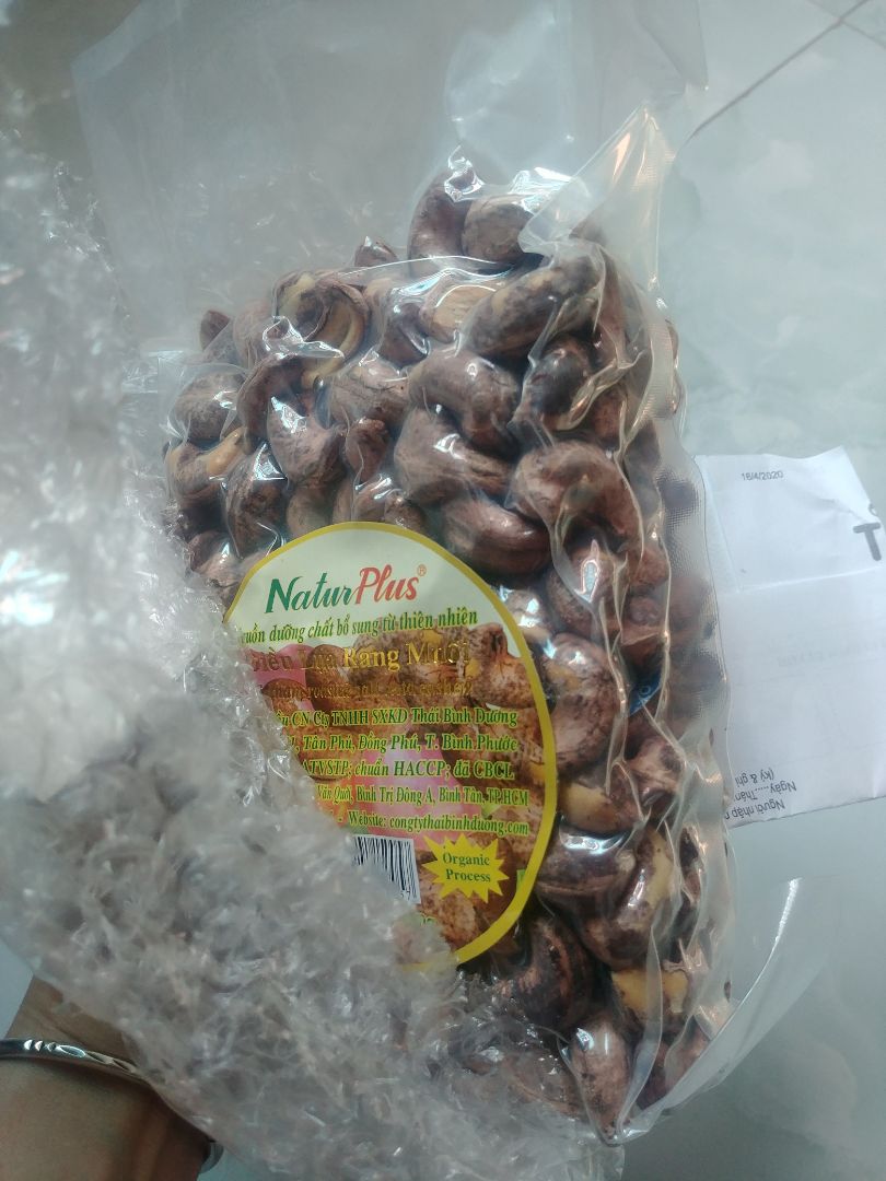 Hạt ăn ngon, thơm, vừa vị, nguyên hạt đúng như hình. Đóng gói vận chuyển rất cẩn thận. Sẽ ủng hộ cho hãng nữa.