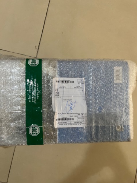 Máy chạy  tiếng êm. Hàng đóng gói cẩn thận.