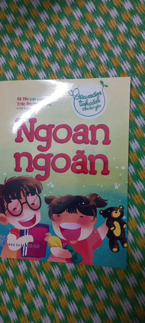 đã nhận được hàng,sản phẩm giống với mô tả,nhận đủ số lượng đã đặt,nội dung sách đúng với truyện,không bị lỗi trang nào cả