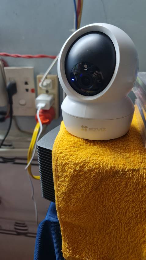 Đã kết nối camera ezviz c6n, sử dụng ok. Khá hài lòng trong tầm giá 555k.
Mình mua thêm 1 thẻ nhớ sd sandisk 64Gb Class 10 = 183k. Sử dụng cho con cam này.
Giao hàng nhanh chóng, đúng sản phẩm. Cảm ơn Tiki !