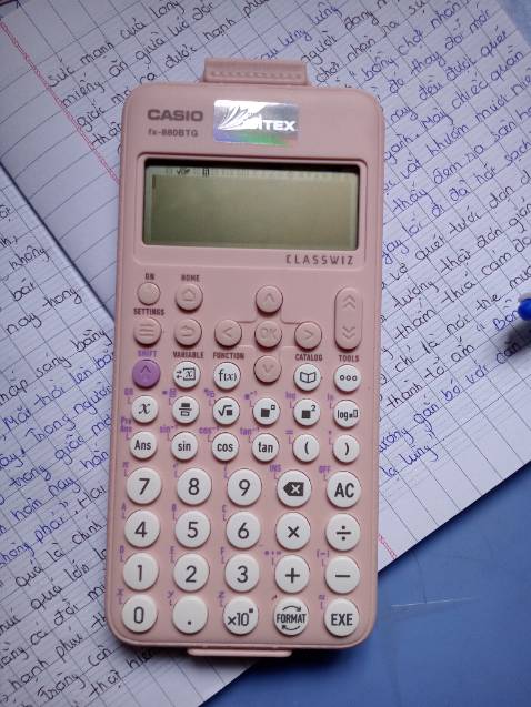 Hàng chính hãng đã kiểm tra 😘
Màu đẹp lắm mọi người, ở ngoài đẹp hơn trong hình cơ, trong hình màu hơi xỉn chứ ngoiaf màu hồng phấn đẹp lắm.
Máy mượt, nhẹ, chắc chắn. Ra kết quả nhanh hơn máy khác nhìu