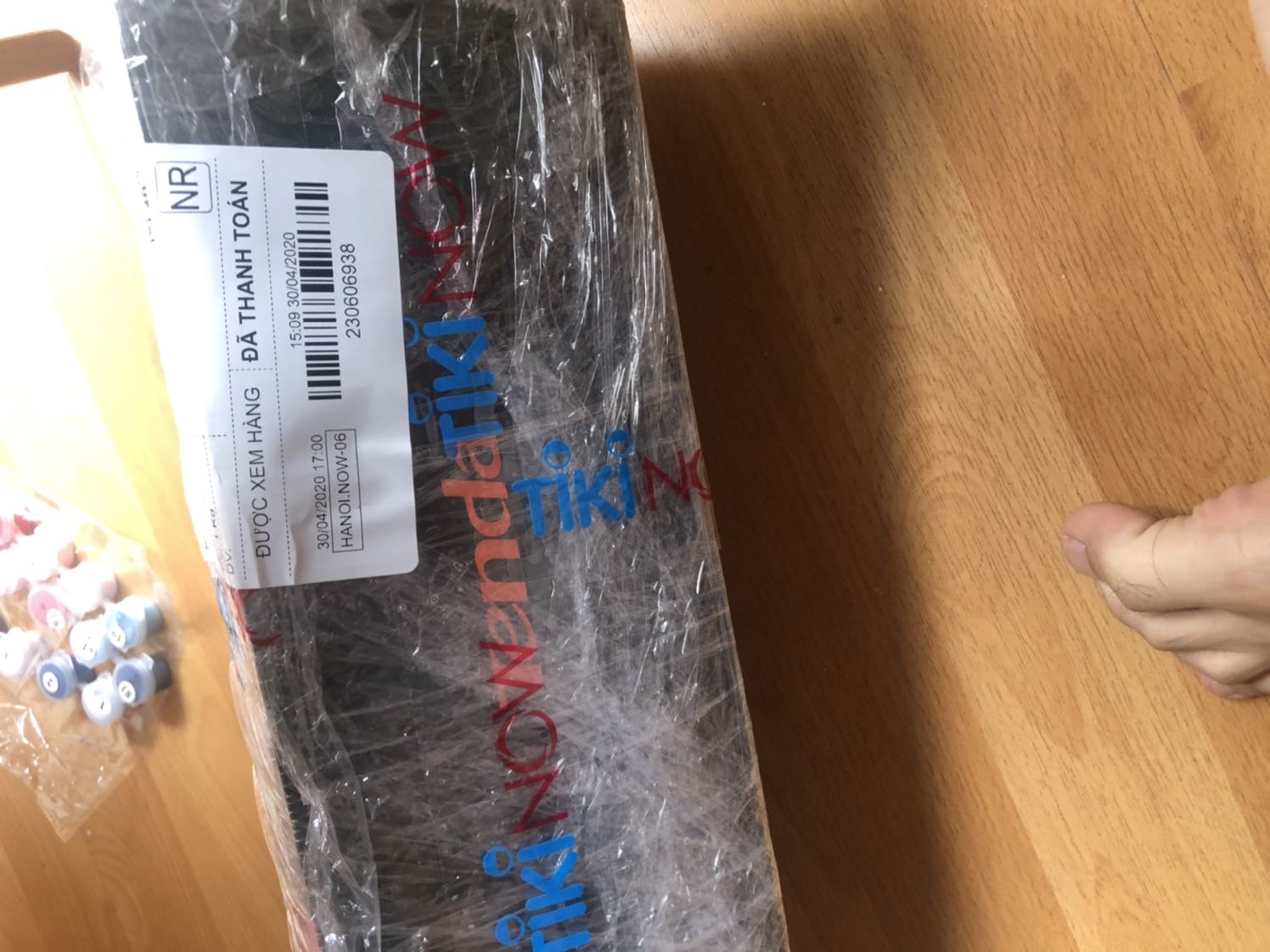 Phủ sóng ok nhưng mà khoảng cách giữa 2 cục phát cách nhau chỉ được tầm 5m thông không vật cản. Để qá hơn tí là nó báo hẳn luôn là phải để gần lại. Độ duy trì mạng ok. Tín hiệu bắt ok ( trong phạm vi 9m ). App tenda cực *** :)))) app cũng hay thể hiện là bắt mạng wf không được liền mạch cho lắm. Nhưng tổng thể thì ngon không phải bàn trong tầm giá. LƯU Ý AI MUA THÌ NHỚ CHỌN NHÀ CUNG CẤP LÀ TIKI TRADING NHÉ KHÔNG LẠI RA HÀNG FAKE THÌ BUỒN.