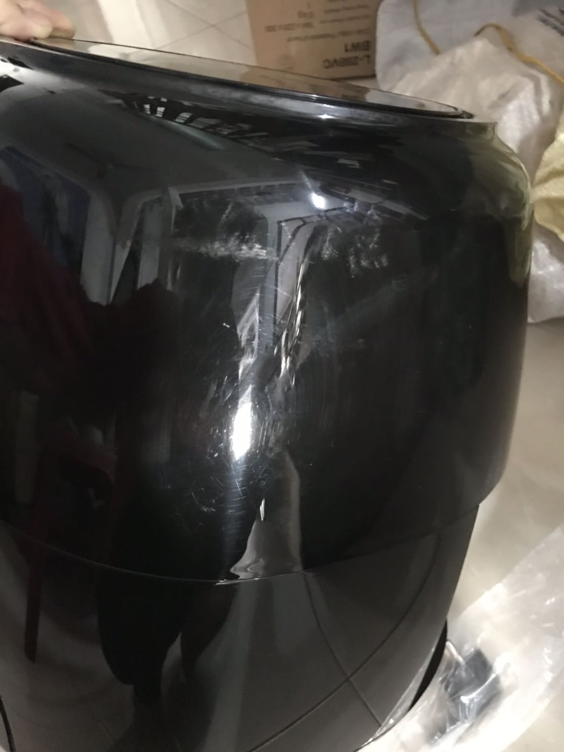 Thất vọng kinh khủng, xin lỗi shop nói thật chứ gởi hàng về giống như hàng tồn kho hoặc hàng trưng bày vậy? Trầy tróc tùm lum, chẳng khác gì hàng đã xài( Hình ảnh minh họa) 
Mặc dù tìm hiểu rất kỹ và cẩn thận để quyết định chọn loại này nhưng trúng nguyên quả nồi ghê thảm
Chưa sử dụng nên k biết sẽ như thế nào nhưng hy vọng sẽ k cũ kĩ như hình dáng bên ngoài 😭😭😭😭