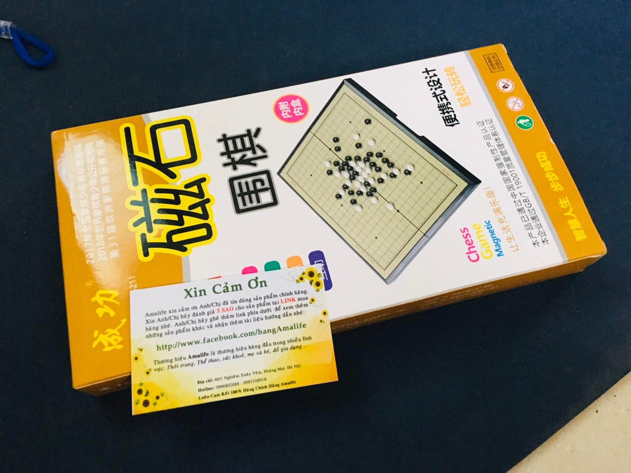 T có mua lần 1 bộ màu xám đen, và có góp ý shop nhưng bây giờ màu mới chất lượng bám dính hút chặt hơn hẳn. số lượng quân nhiều t chưa đếm hết, nhưng trước mắt vậy là được rồi. Shop này tiếp thu tốt, nên dù sao cũng ko thấy gì cả! Chất lượng cao so với giá thành