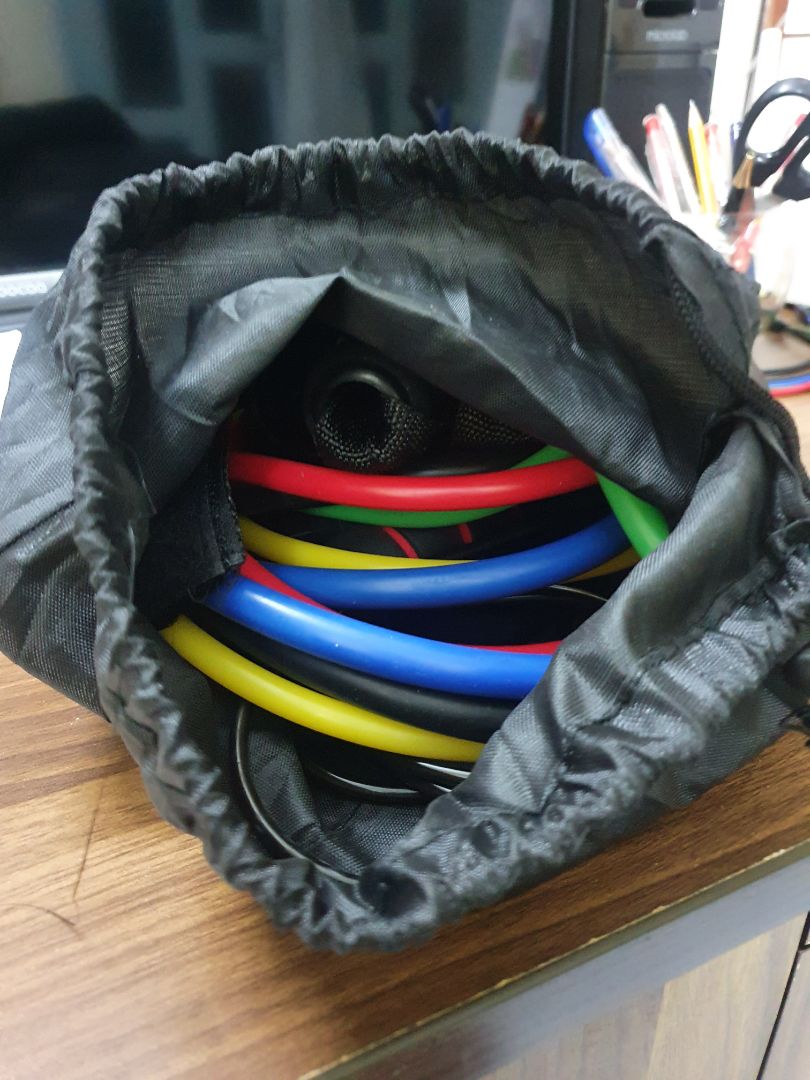 1 bộ rất chắc chắn và chất lượng. Có luôn cả hình ảnh sử dụng và bao đựng