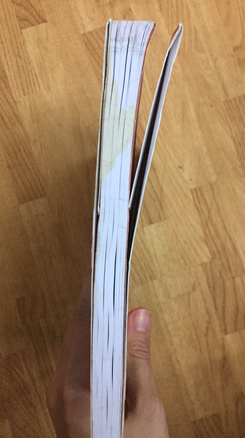 Tôi mua 3 quyển truyện cho con trên tiki là sách mới chứ không mua sách cũ, Tiki giao sách cũ cho tôi. Bìa sách bị gập ở cả mặt trước và mặt sau, gáy sách rách, trang sách ngấm nước ố vàng. Tôi rất ko hài lòng khi mình trả tiền để mua sách mới nhưng nhận lại là sách cũ. Không nghĩ bên bạn làm ăn thiếu chuyên nghiệp như vậy