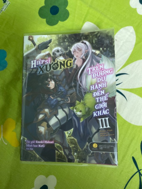Giao hàng nhanh. Nội dung tạm ổn. Dù sao bên Nhật ra tầm 2016 nên nội dung bây giờ đọc hơi lỗi thời. Cũng khá phân vân không biết nên mua tập tiếp không ghê.