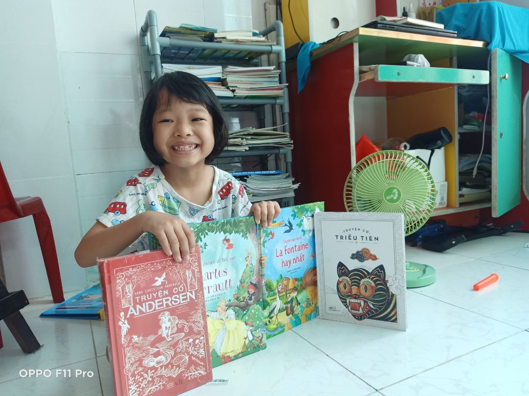 màu sắc  đẹp. nội dung chưa xem. giao sieunhanh