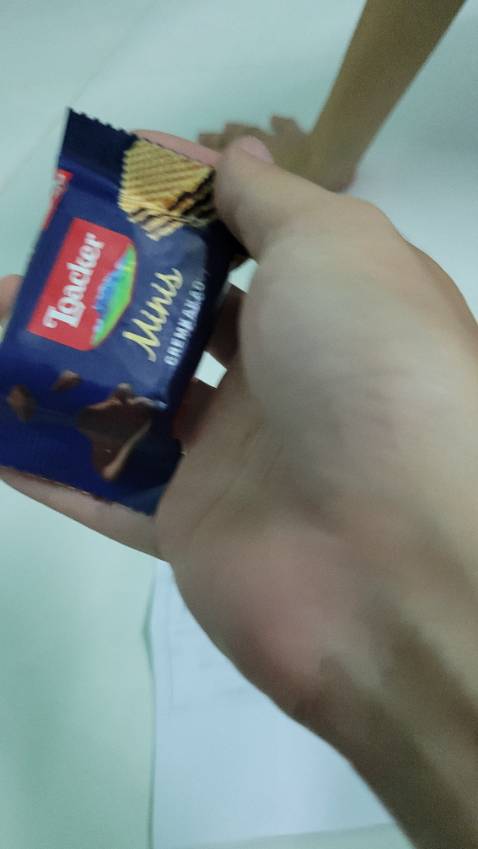 Không tin được đây là phần quà tặng bánh trị giá 30.000đ.
Shop quá vô duyên, không tặng được thì đừng tặng mang tiếng quá.
Trong đơn hàng rõ ràng để là 1 phần quà tặng bánh xốp 800g/ túi 180 cái . Và thực tế nhận được là  cái.
*** đảo !!!!!! ..... tiki vui lòng giải quyết