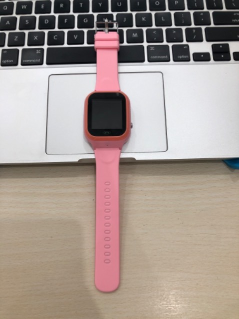 Shop hướng dẫn rất tận tình, nhanh chóng. Sản phẩm mới mua hôm qua nên chưa đánh giá được hết chức năng, bên ngoài đẹp - cầm chắc tay :)