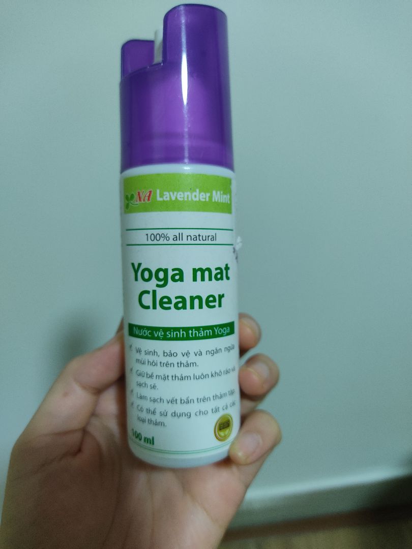 Vệ sinh thảm sạch sẽ và mùi cũng thơm nữa :3. Mình đã dùng hết 1 chai và mua thêm một chai, có điều chai hơi bé :)). Cảm ơn shop và Tiki.