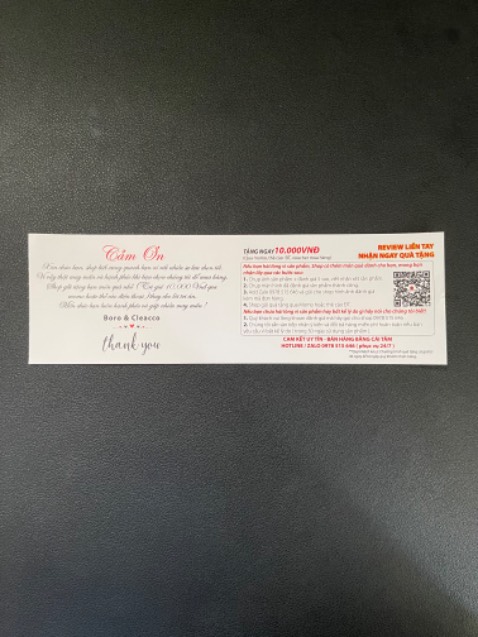 Vải đẹp, đường may OK, tặng kèm nút bịt tai và nón. Tuy nhiên nón bơi hơi chật Vải đẹp, đường may OK, tặng kèm nút bịt tai và nón. Tuy nhiên nón bơi hơi chật