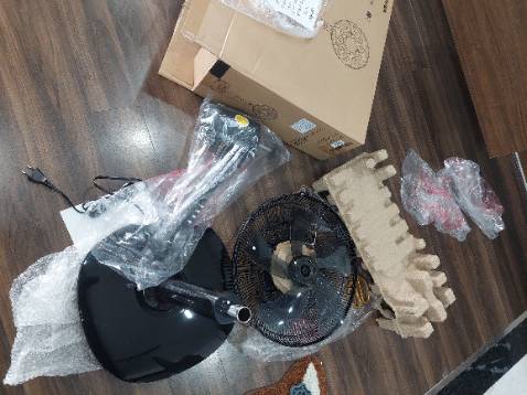 Giao hàng thiếu ốc vít bắt chân đế, thiếu điều khiển.