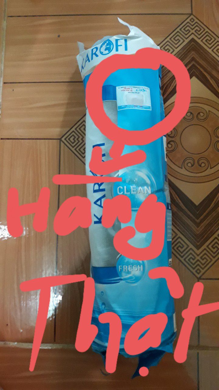 hàng có quá nhiều vấn đề mà shop cũng bán cho khách:
1: hàng bị rách bọc ( kiểu chuột cắn) chỗ rách lõi lọc bên trong bị *** và móp méo sản phẩm.
2: hàng không đúng với quảng cáo, nói bán hàng chính hãng krofi nhưng lại bán hàng giả, ko có mã cào để nhắn tin xác thực hàng chính hãng ( đã gọi lên krofi xác minh và được nhân viên hướng dẫn hàng của krofi là phải có mã cào xác thực) lõi chụp đơn bên phải là lõi thật được mua trực tiếp từ krofi để so sánh.
 - TÔI RẤT THẤT VỌNG VỀ CÁCH QUẢN LÝ CŨNG NHƯ CÁCH BÁN HÀNG CỦA SHOP. hàng có quá nhiều vấn đề mà shop cũng bán cho khách:
1: hàng bị rách bọc ( kiểu chuột cắn) chỗ rách lõi lọc bên trong bị *** và móp méo sản phẩm.
2: hàng không đúng với quảng cáo, nói bán hàng chính hãng krofi nhưng lại bán hàng giả, ko có mã cào để nhắn tin xác thực hàng chính hãng ( đã gọi lên krofi xác minh và được nhân viên hướng dẫn hàng của krofi là phải có mã cào xác thực) lõi chụp đơn bên phải là lõi thật được mua trực tiếp từ krofi để so sánh.
 - TÔI RẤT THẤT VỌNG VỀ CÁCH QUẢN LÝ CŨNG NHƯ CÁCH BÁN HÀNG CỦA SHOP.