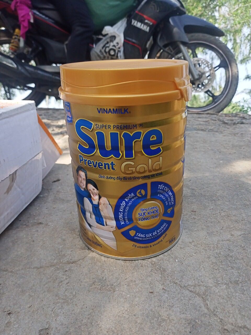 Đầu tiên là giao hàng đúng sản phẩm, bên vận chuyển cũng nhanh nữa, rất ưng cái bụng ở shop này nha, ba mẹ mình cũng thích uống, nói chung sau này sẽ order nhiều lần nữa bên shop này. Tiki giao cũng nhiệt tình, nhà mình heo hút cũng giao tới được. Tks nhé