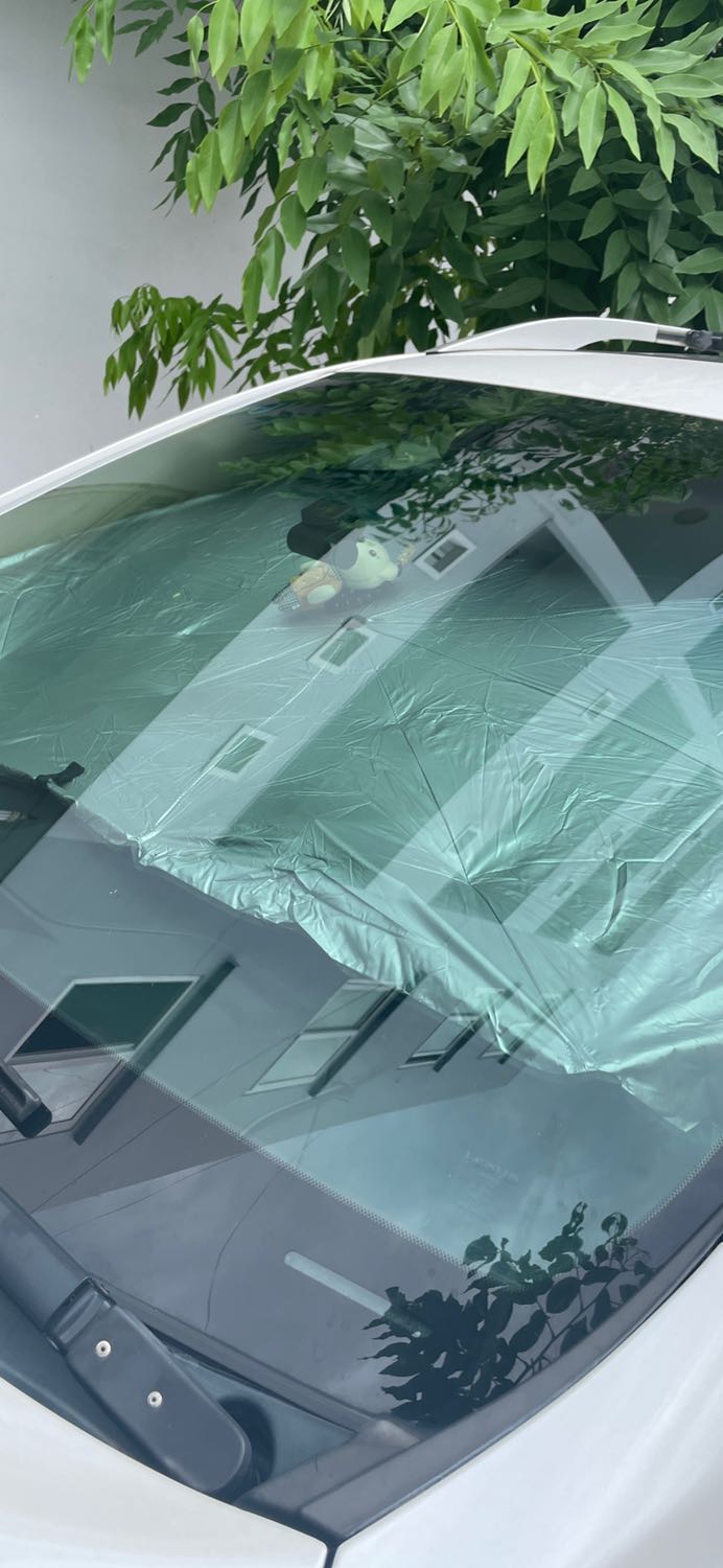 Đã nhận được hàng dù hơi lâu do giãn cách. Mới thử cái mà bung thanh đỡ luôn, lại còn bị gỉ sét nữa.