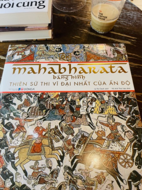 Sách rất oki, chất lượng in tốt, nội dung thú vị!!
Shipper dễ thương, cảm ơn shop!