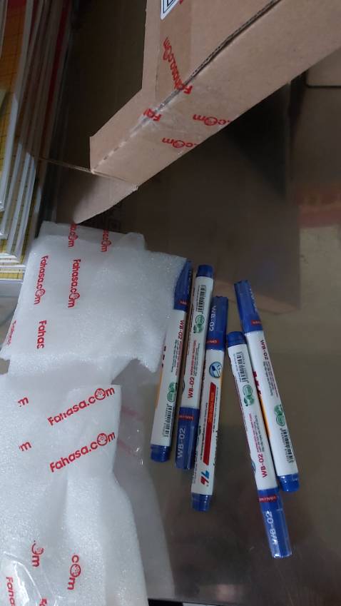 Bao bọc cẩn thận, luôn tin tưởng Fahasa