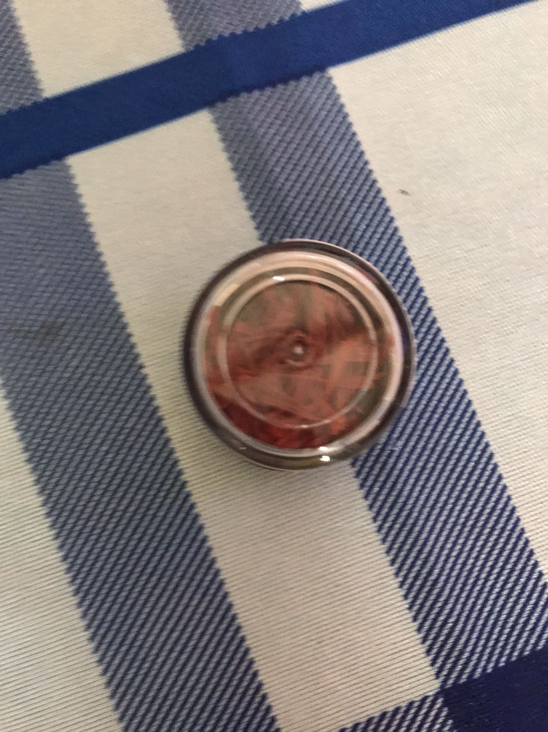 Mở ra tưởng hộp sản phẩm to lắm ai ngờ có 2g??,thôi kệ không sao,có tiền mua hộp to hơn.