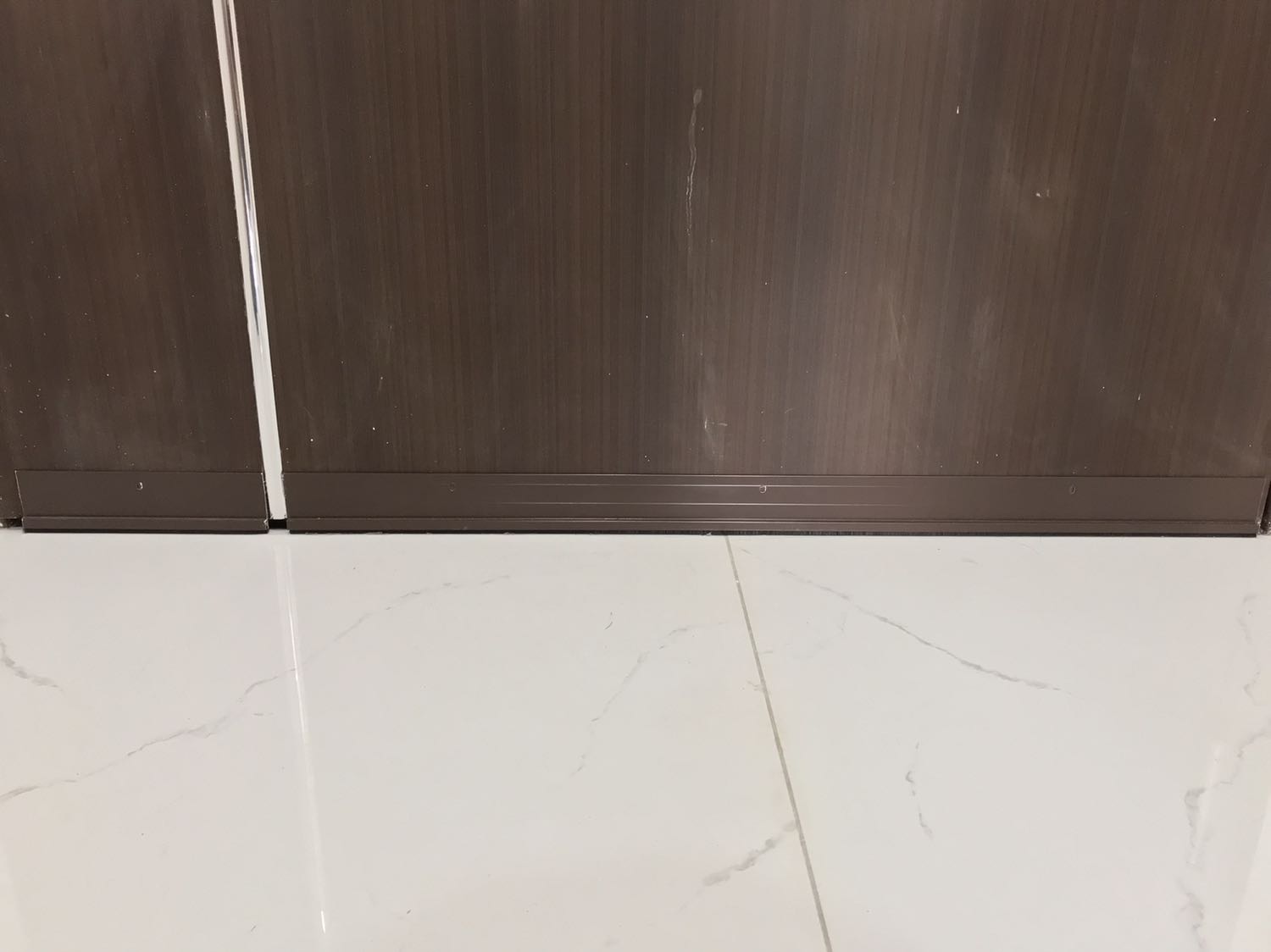 Sản phẩm chắc chắn, kín gió, giảm độ ồn.