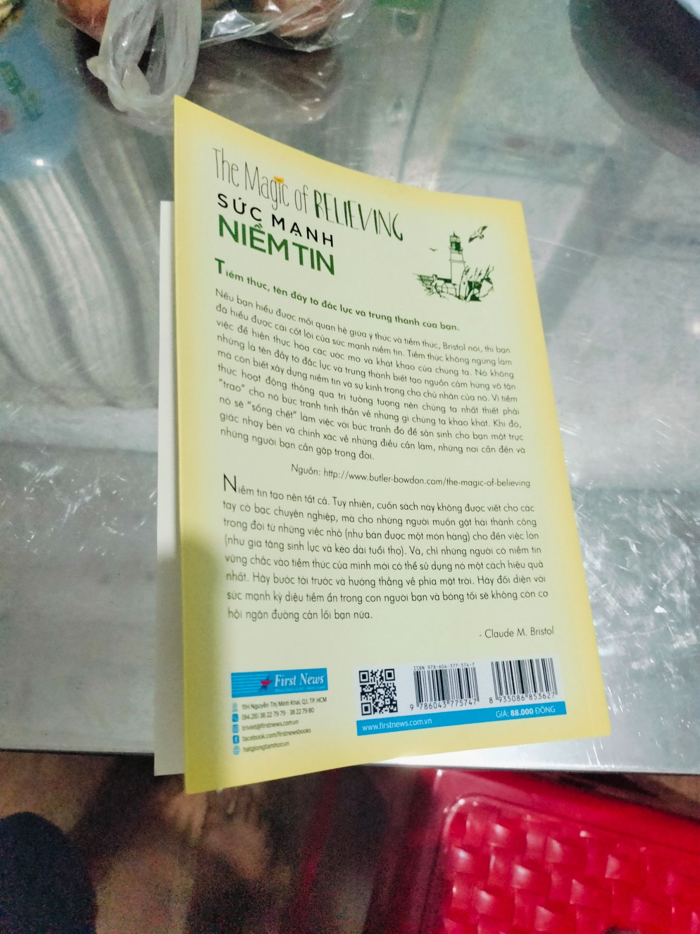 Sách chữ in to rõ ràng, đúng chính tả... Bìa và màu giấy tốt (y hình quảng cáo)
