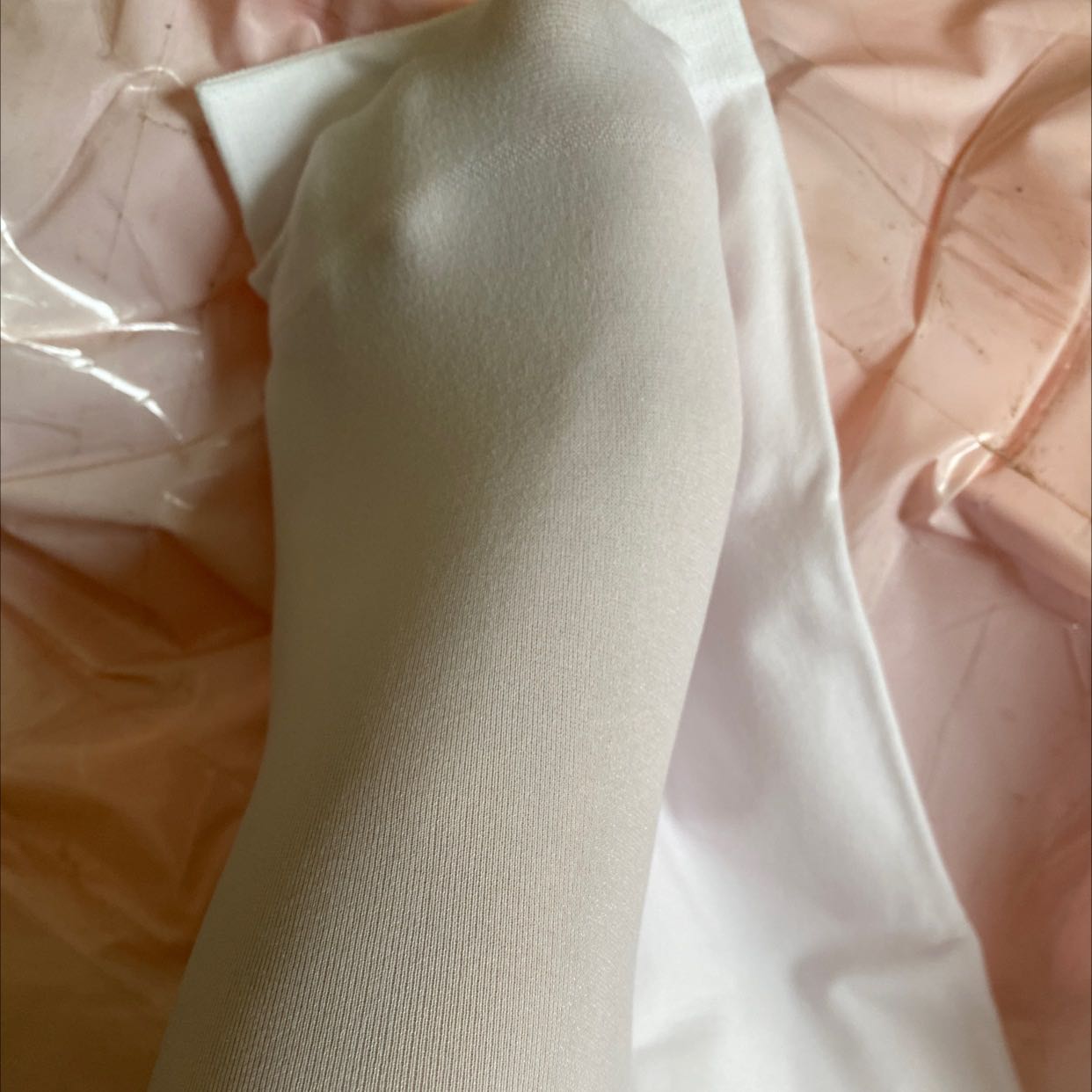 đẹp co dãn ôm chân sẽ mua thêm