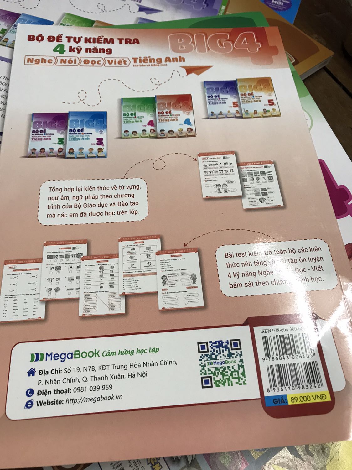 Sách đẹp, hình và chữ rõ ràng. Nhưng không có mã code để tải phần nghe, haiz