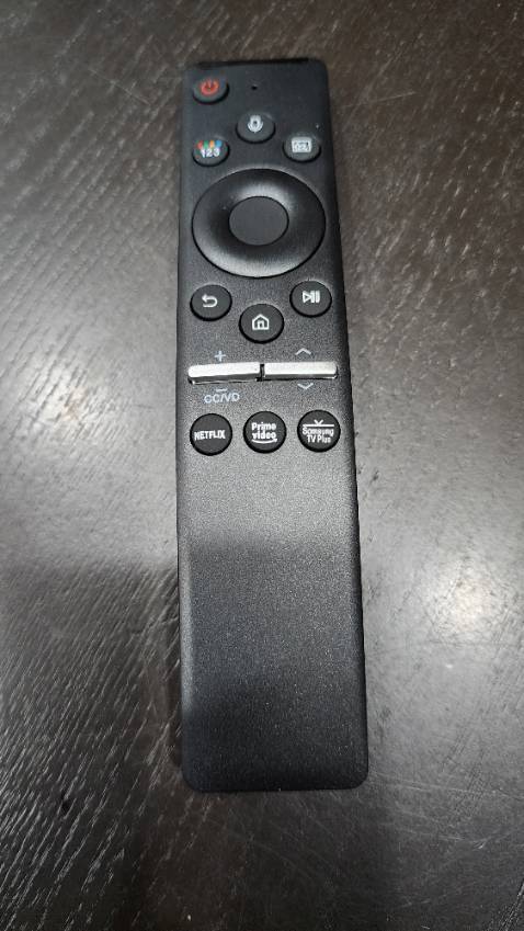 Kết nối nhanh, bấm điều khiển nhạy, tuy nhiên khi dùng mic không có tín hiệu trên tivi.